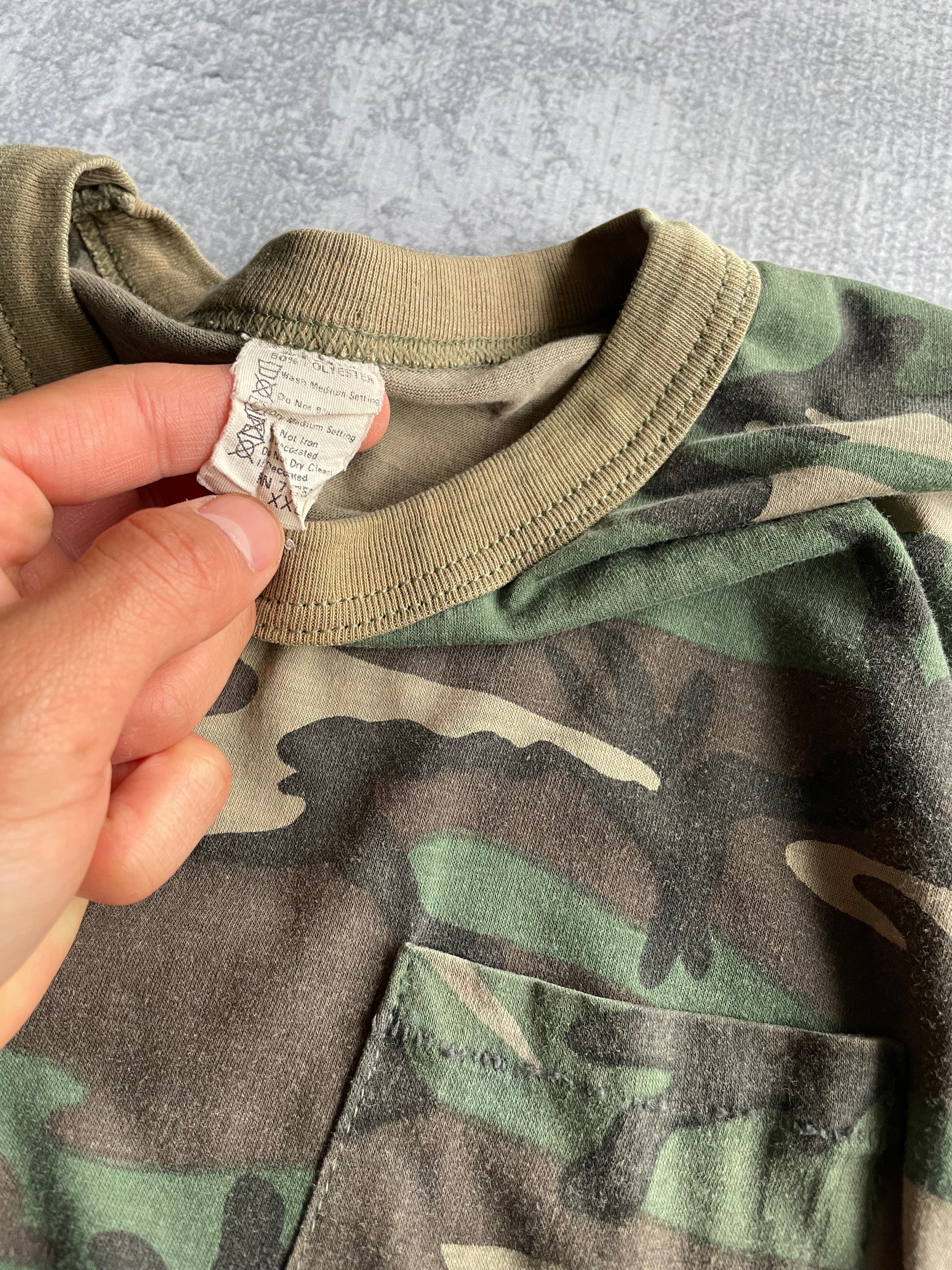 Vintage 70s Army Camo Pocket Longsleeve Tee Shirt - M