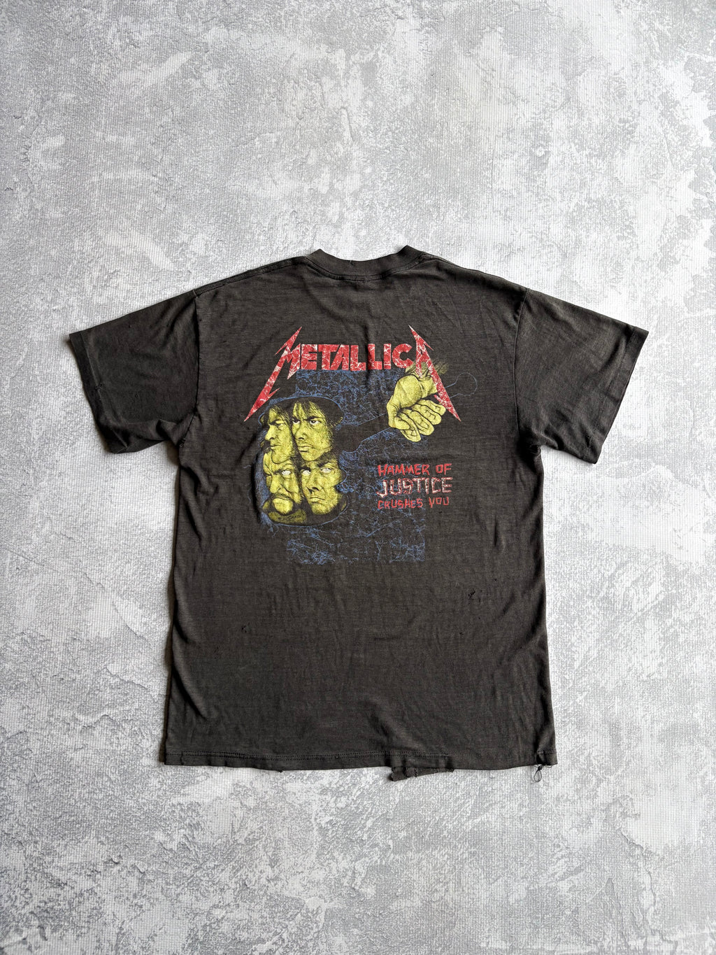 Vintage 1988 Metallica Damaged Justice Tour Thrashed Tee Shirt - L