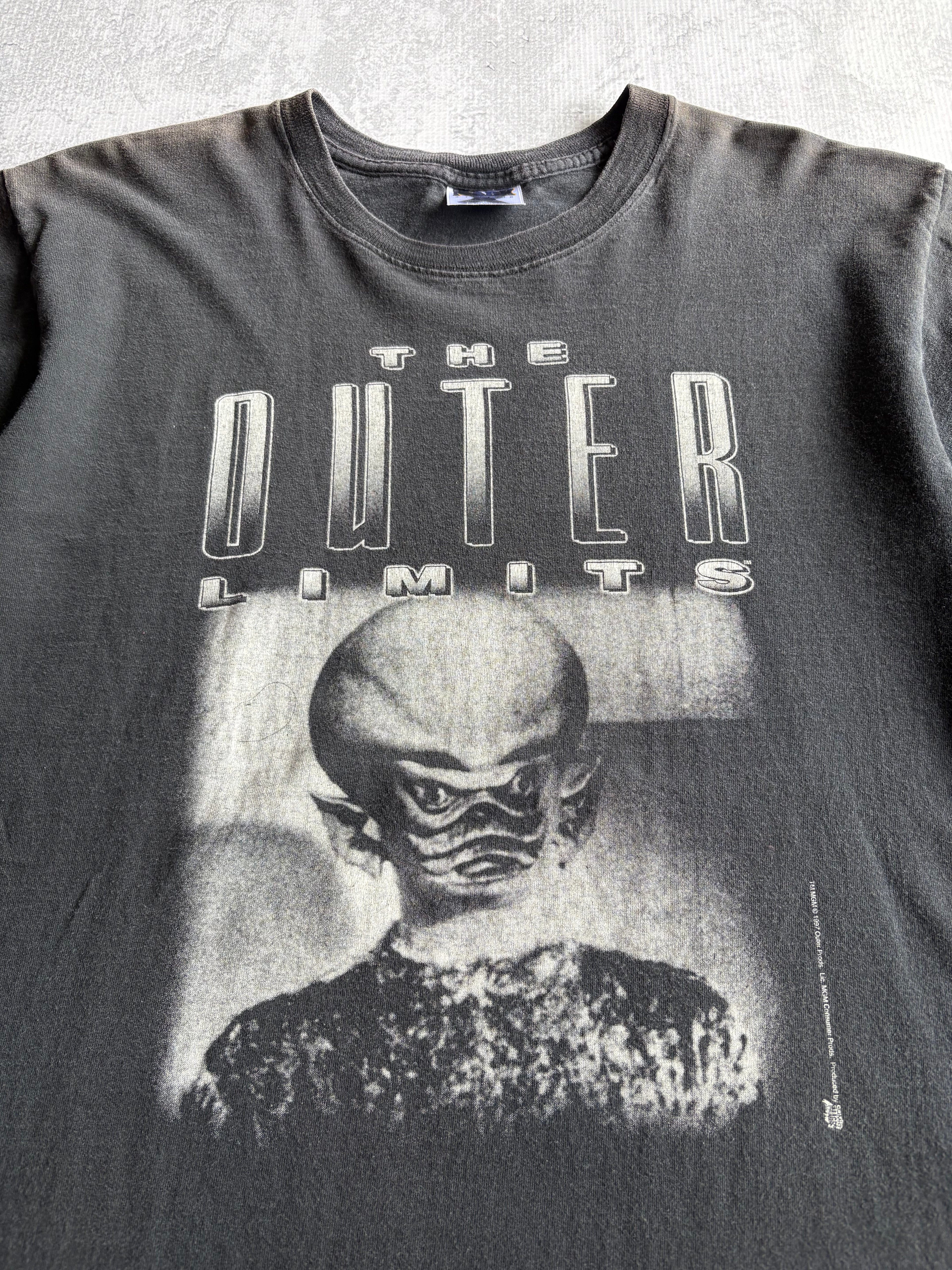 Vintage 1997 The Outer Limits Tv Show Alien Tee Shirt - L
