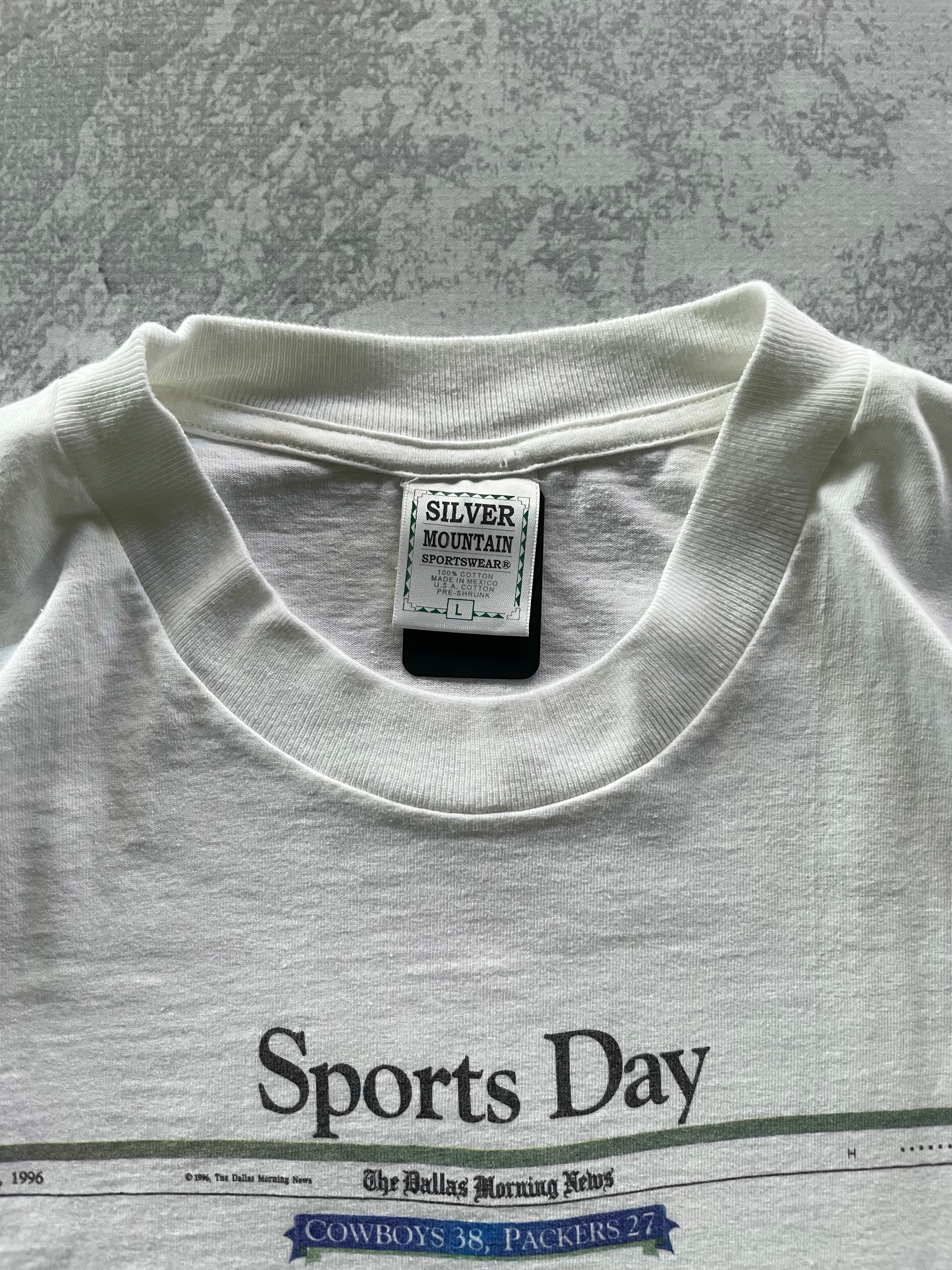 Vintage 1996 Cowboys vs Packers Sports Day Newspaper Print Tee Shirt -LT