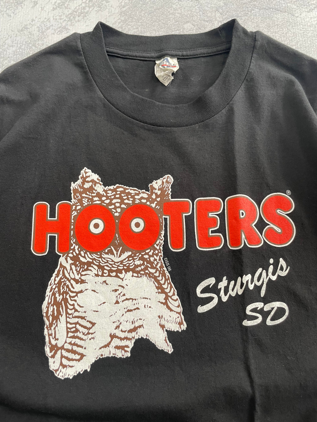 Vintage 2006 Hooters Sturgis Biker Tee Shirt - XL