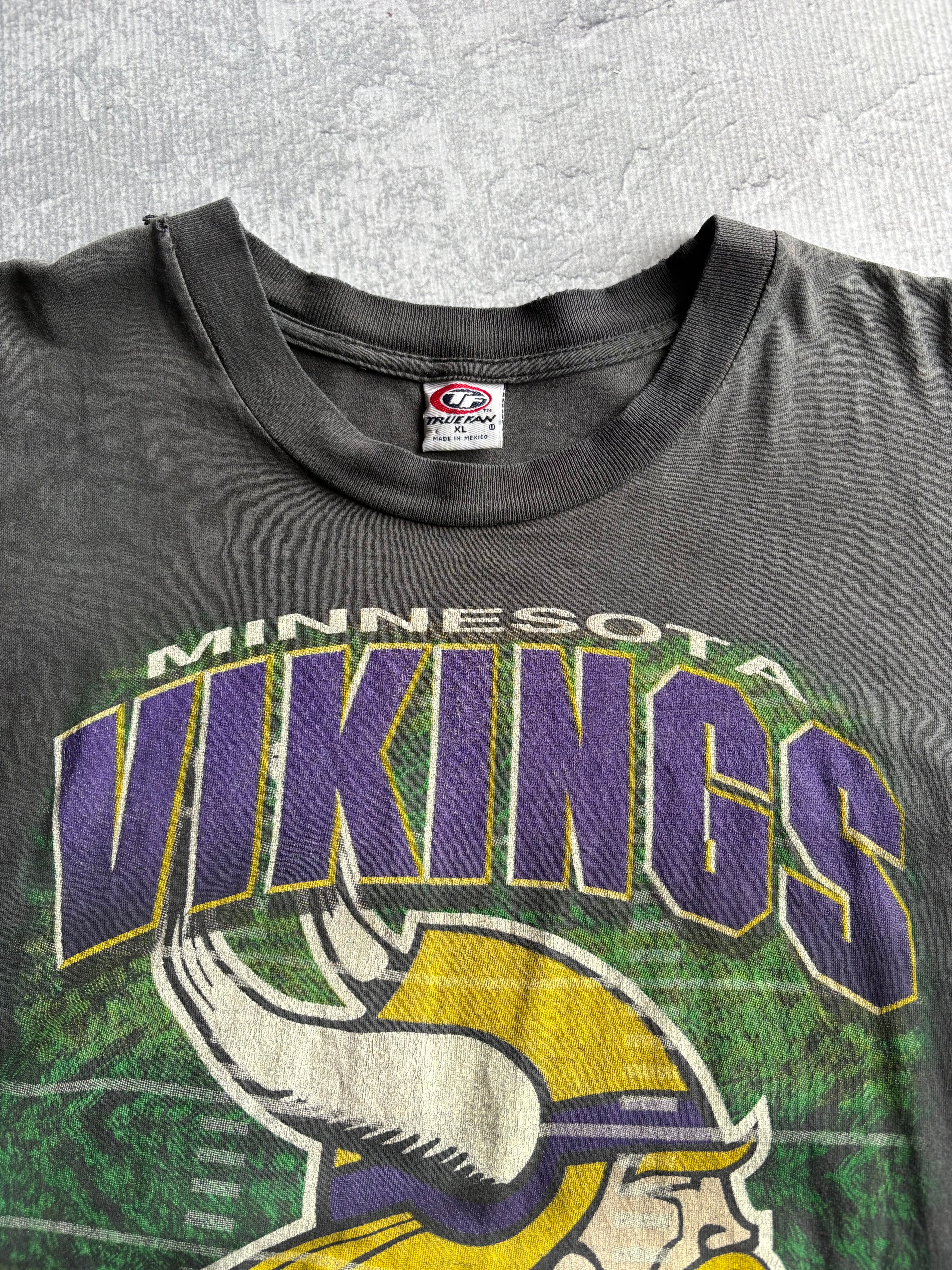 Vintage 90s Minnesota Vikings Spellout Logo Faded Black Tee Shirt - XL