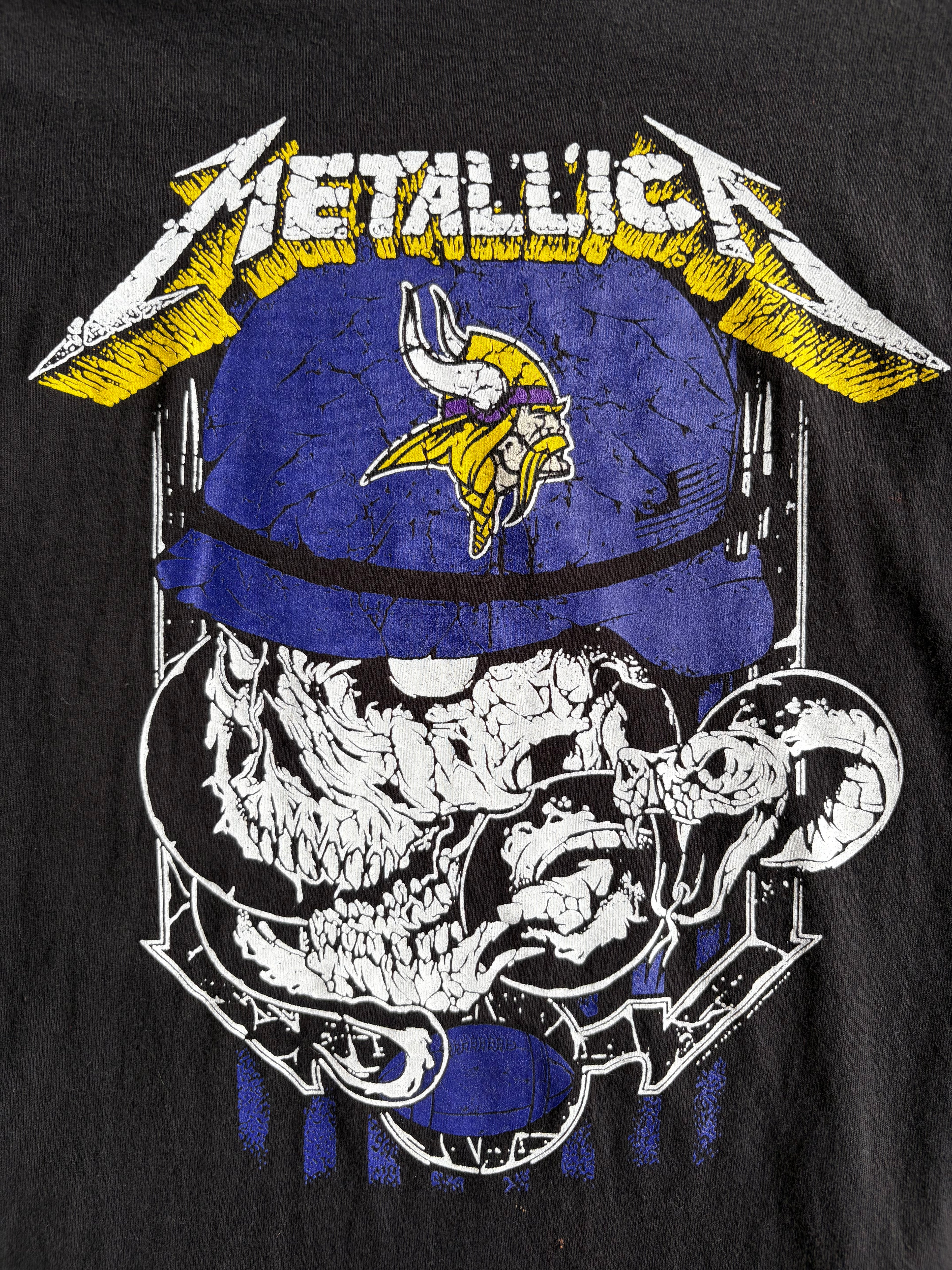 Metallica x Minnesota Vikings Faded Rock Band Concert Tee Shirt - L
