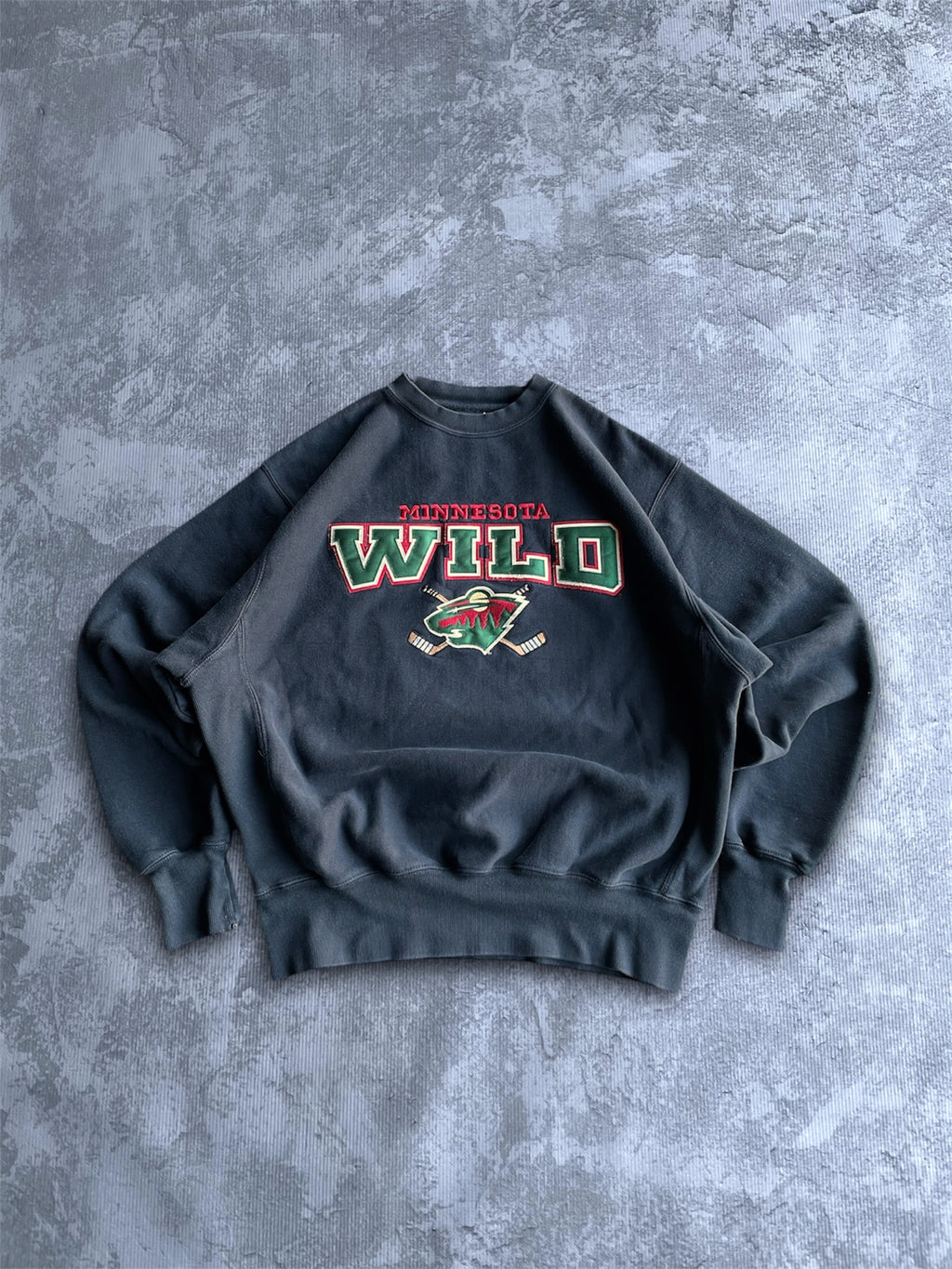 Vintage Minnesota Wild Spellout Embroidered Crewneck - M