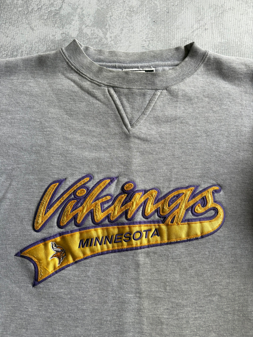 Vintage 90s Puma Minnesota Vikings NFL Grey Spellout Sweater - XL