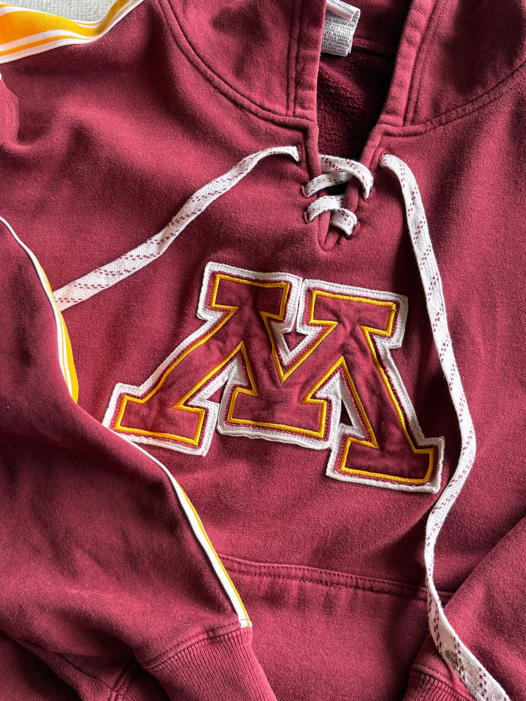 Vintage 90s University of Minnesota Gophers Logo Hockey Hoodie - 2XL
