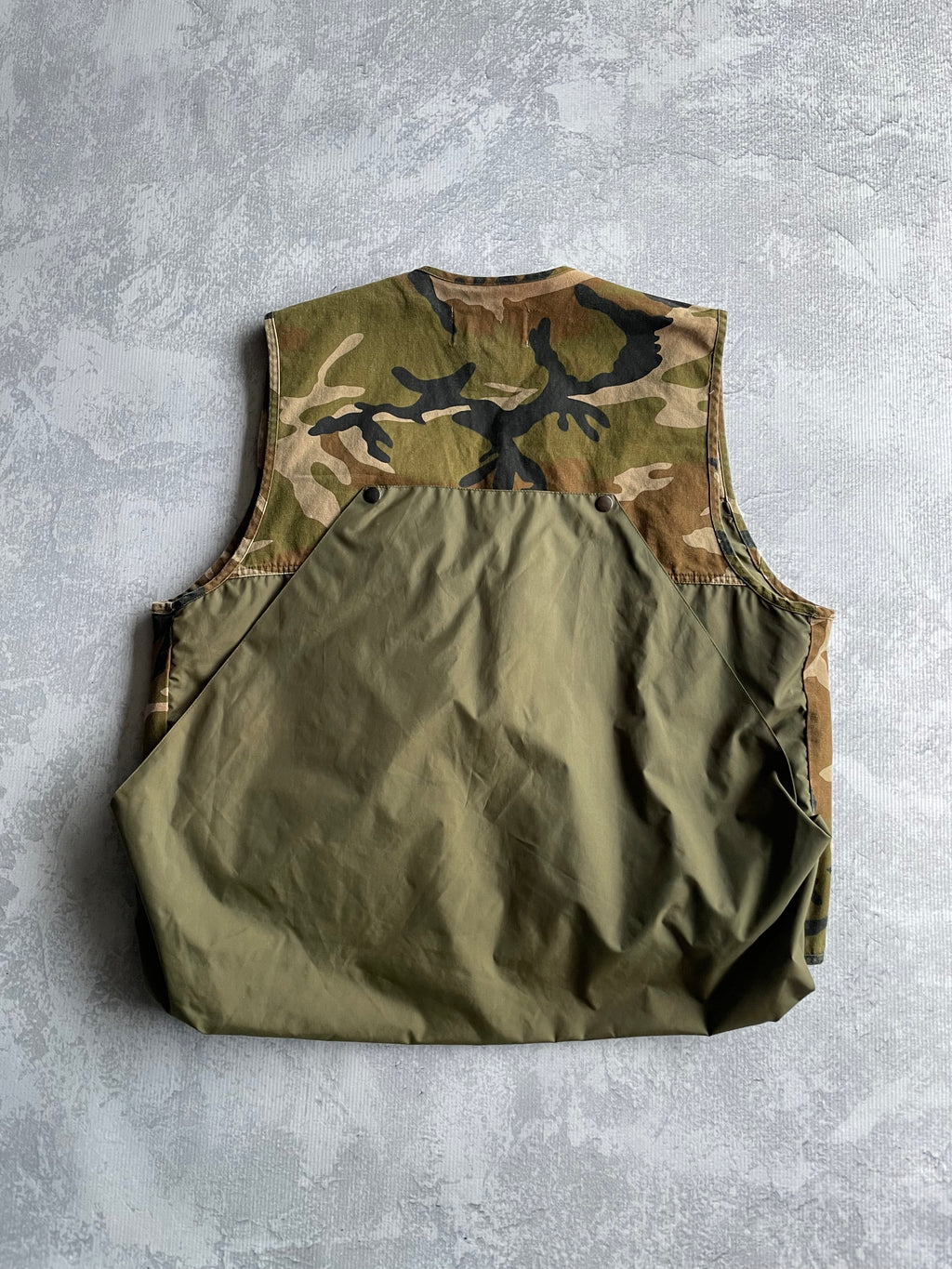 Vintage 90s Winchester Camo Hunting Vest - L