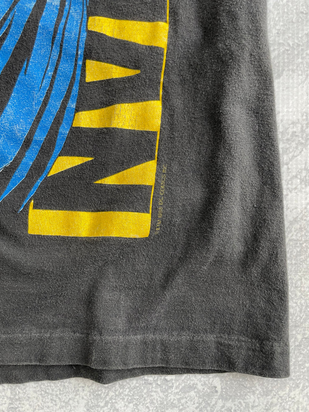 Vintage 1988 Batman Big Print Faded Tee Shirt - L