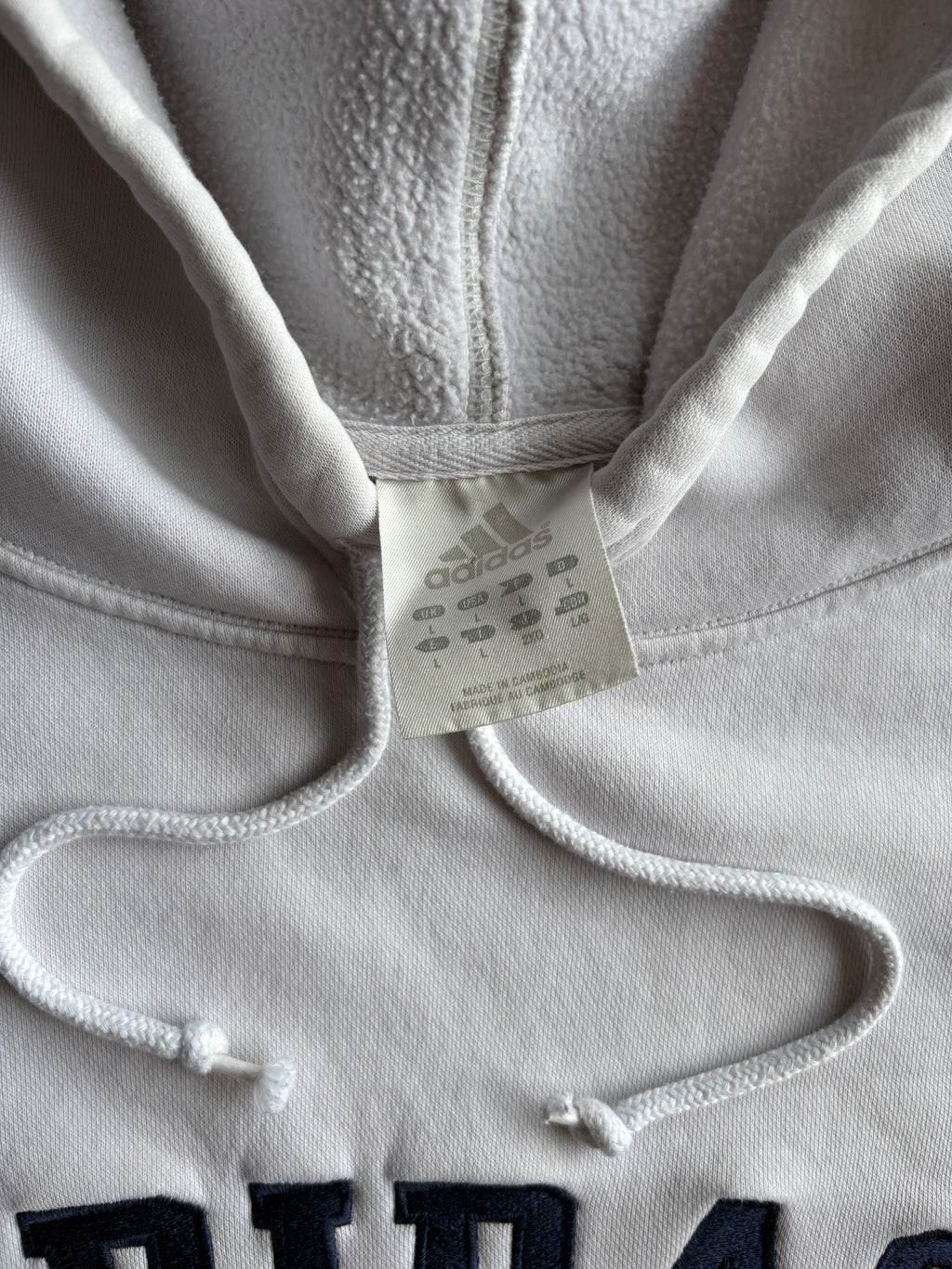 Vintage Adidas Spellout Center
Logo White Boxy Hoodie - XL
