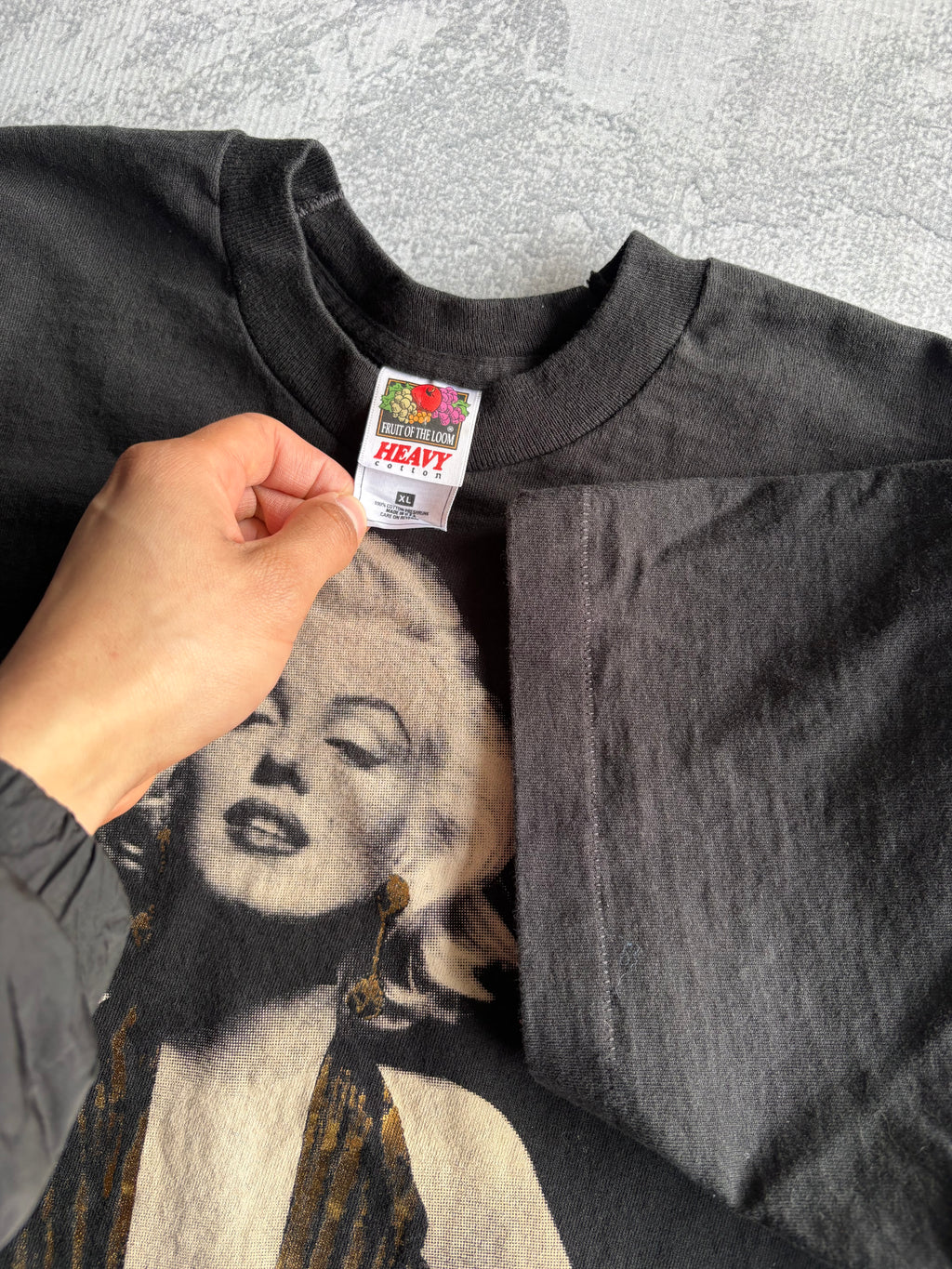 Vintage 1995 Marilyn Monroe Official Licensed Big Print Tee Shirt 
-XL