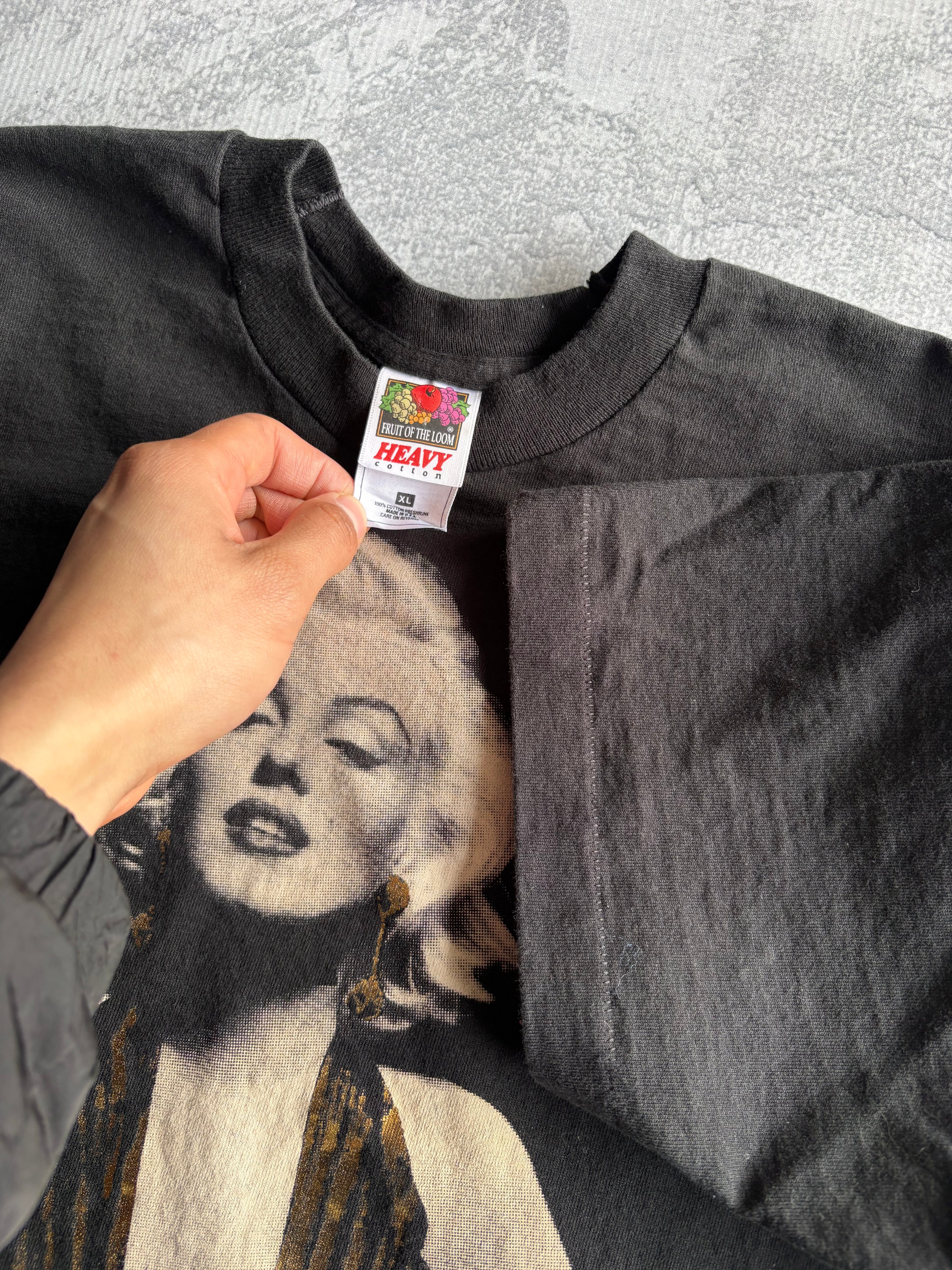 Vintage 1995 Marilyn Monroe Official Licensed Big Print Tee Shirt 
-XL