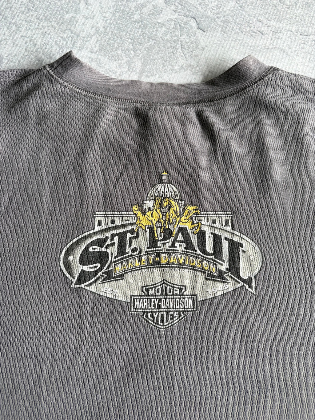 Vintage Harley Davidson Center Logo Grey Thermal Longsleeve - L