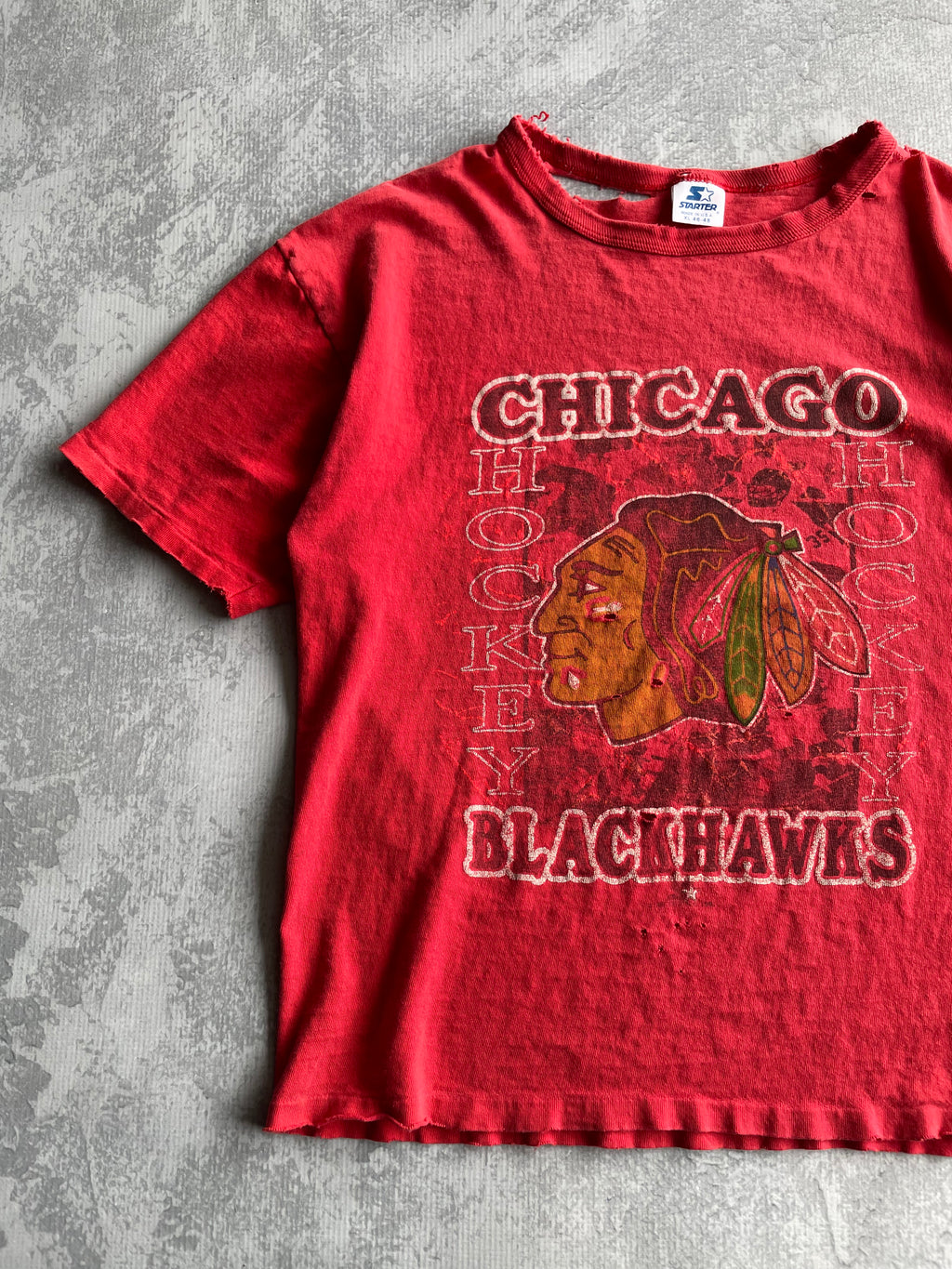 Vintage 90s Starter Chicago Blackhawks NHL Thrashed Tee Shirt - XL