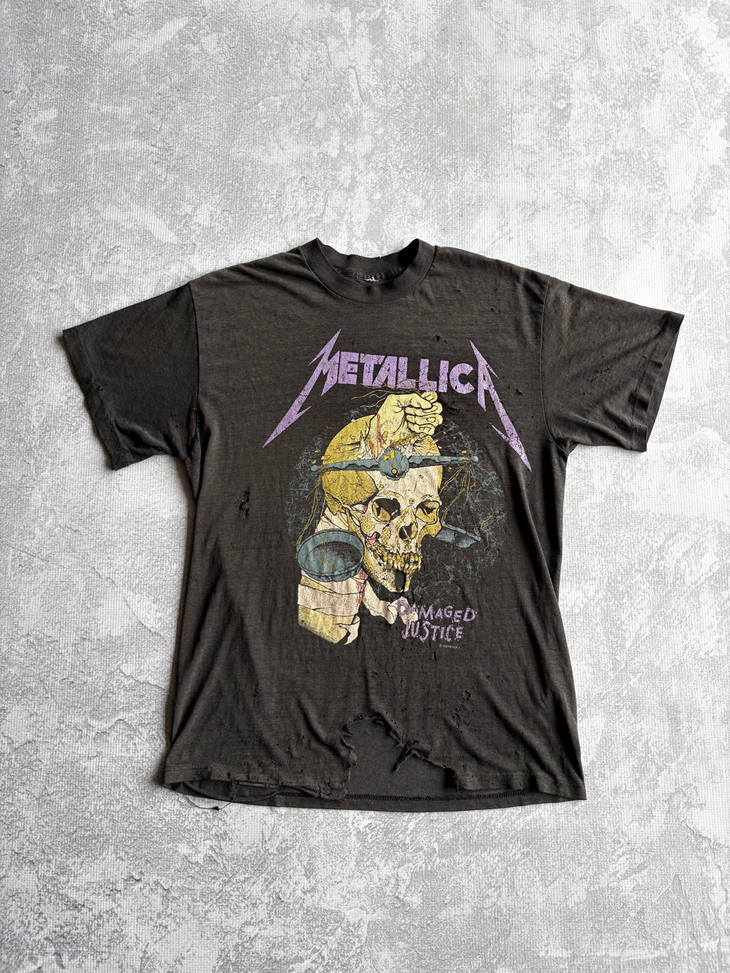 Vintage 1988 Metallica Damaged Justice Tour Thrashed Tee Shirt - L