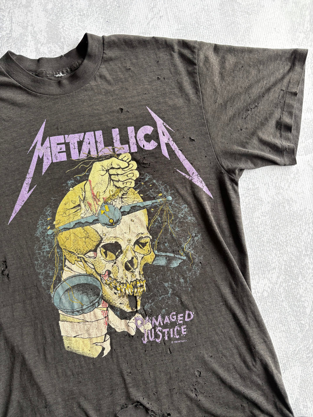 Vintage 1988 Metallica Damaged Justice Tour Thrashed Tee Shirt - L