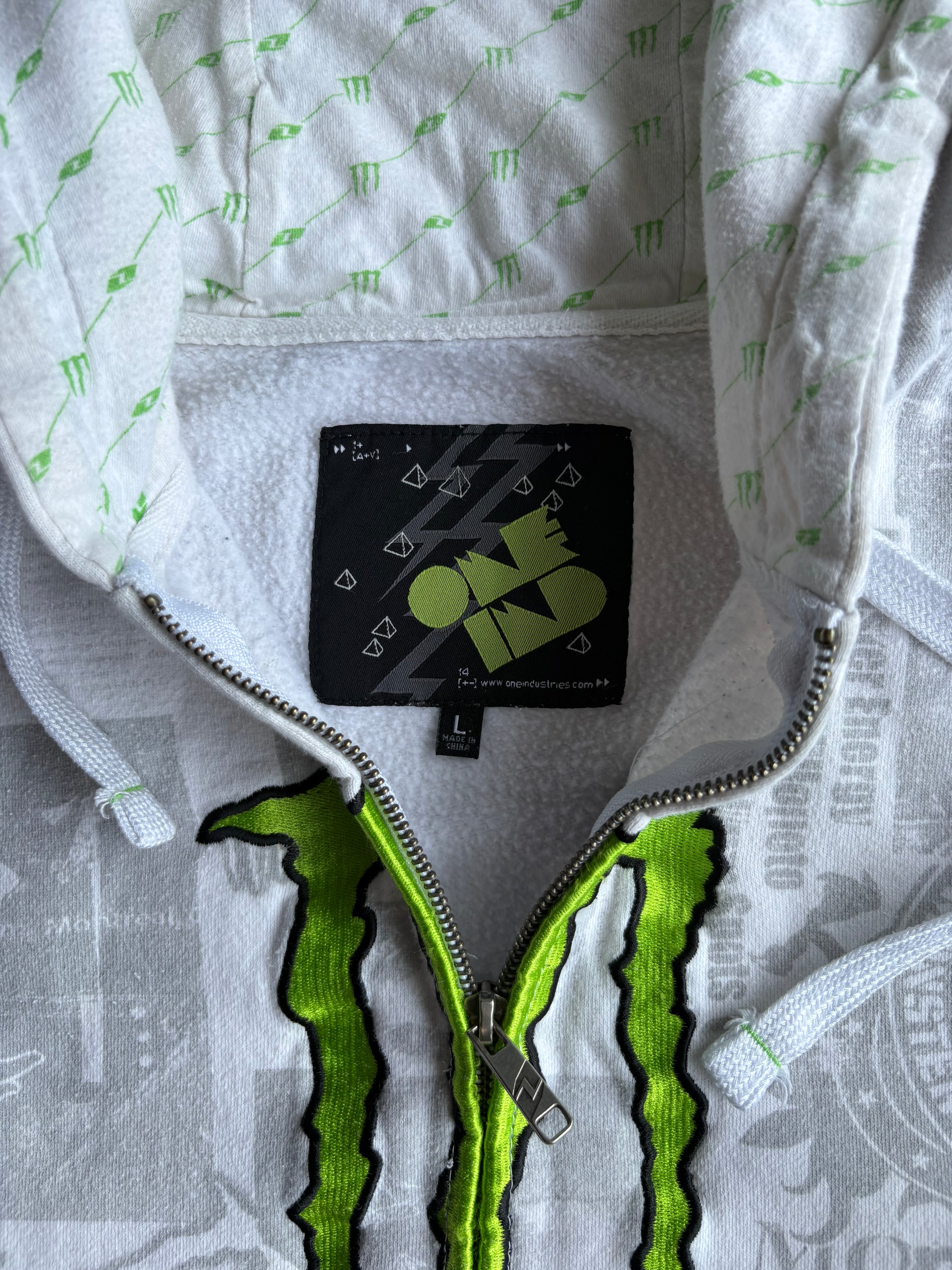 Vintage Y2K 2000s Monster Energy White AOP Zip Up Hoodie - L