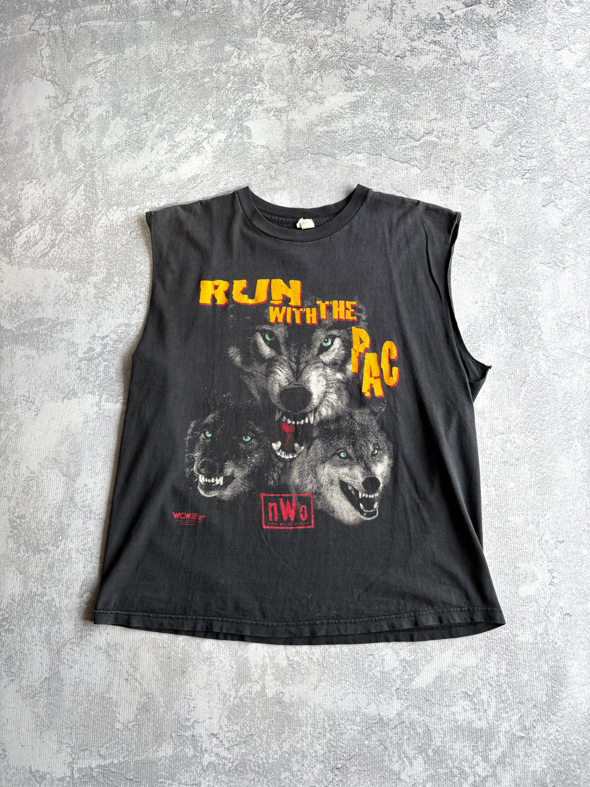 Vintage 1998 WCW NWO Wolfpac Run with The Pac Faded Tank Top - L