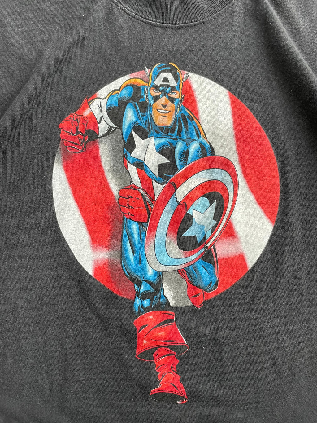 Vintage 2002 Captain America Marvel Graphitti Designs Tee Shirt - XL