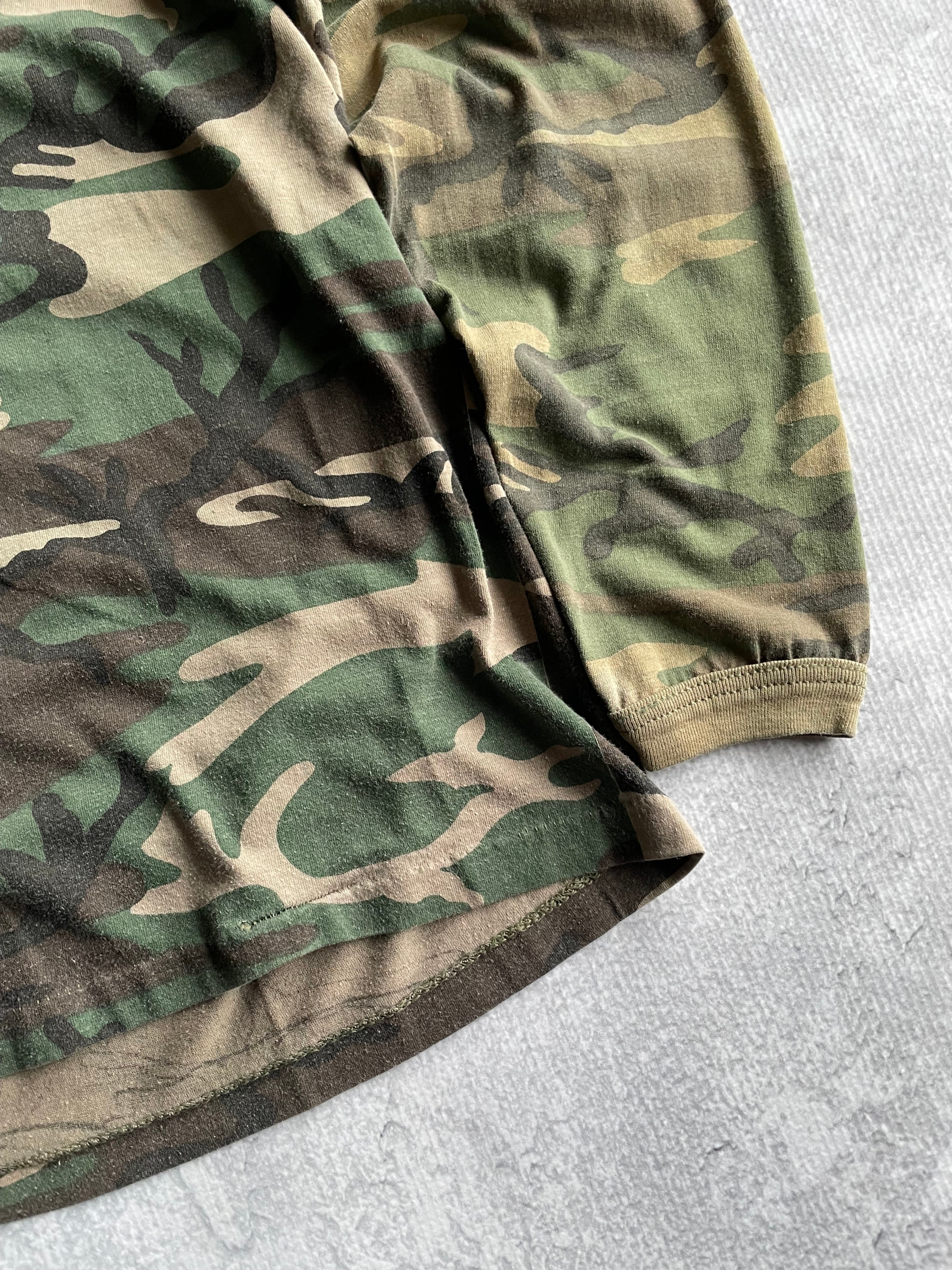 Vintage 70s Army Camo Pocket Longsleeve Tee Shirt - M