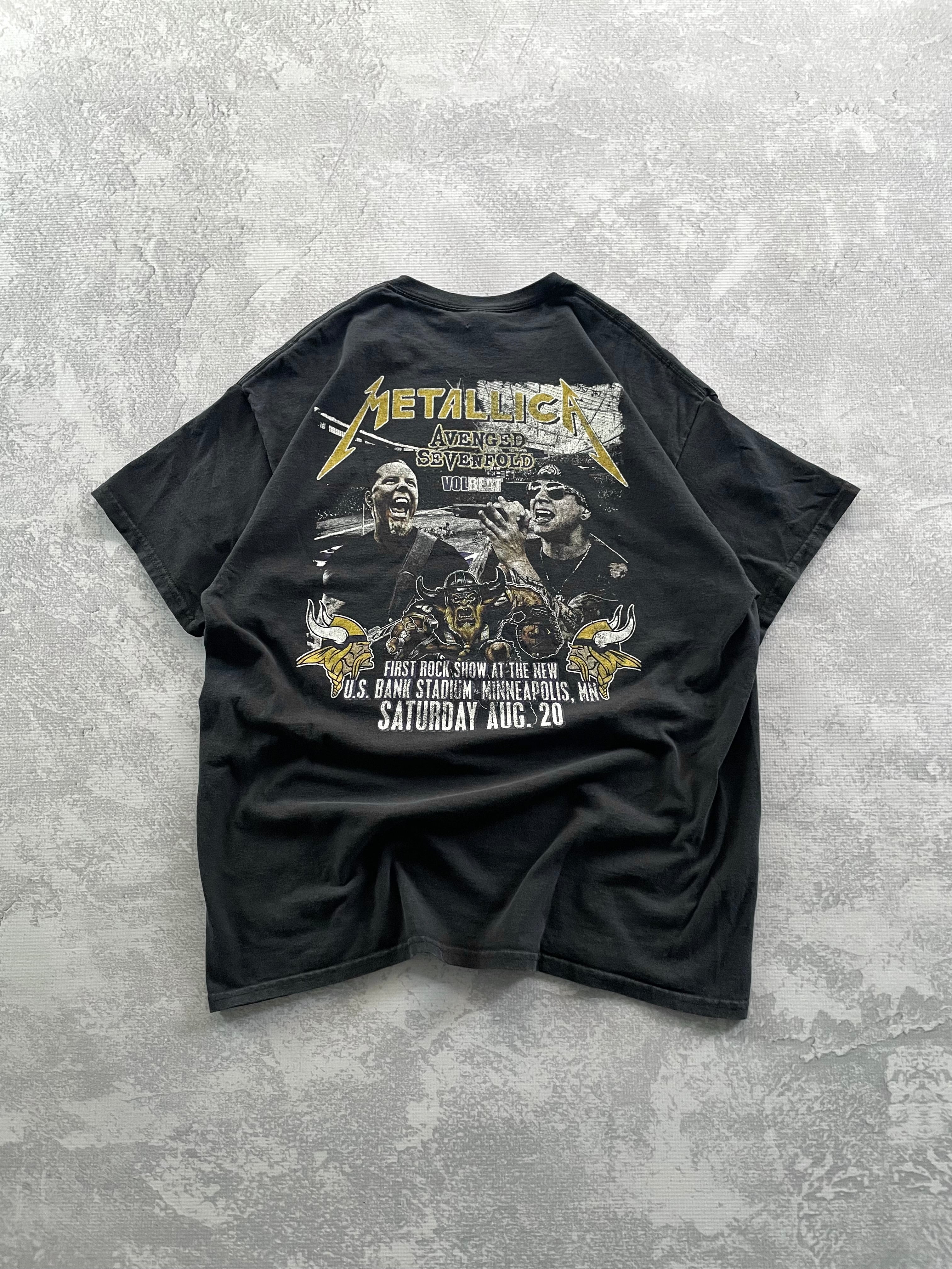 Metallica x Avenged Sevenfold Minnesota Faded Black Concert Tee - L