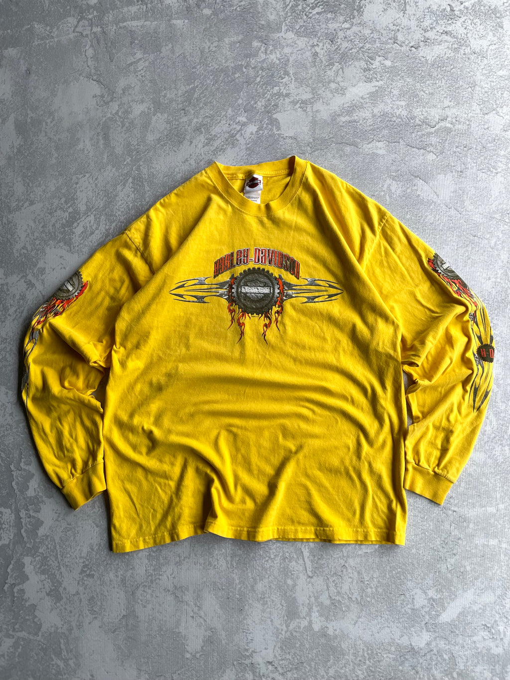 Vintage 2004 Harley Davidson Center Logo Yellow Flame Longsleeve - L