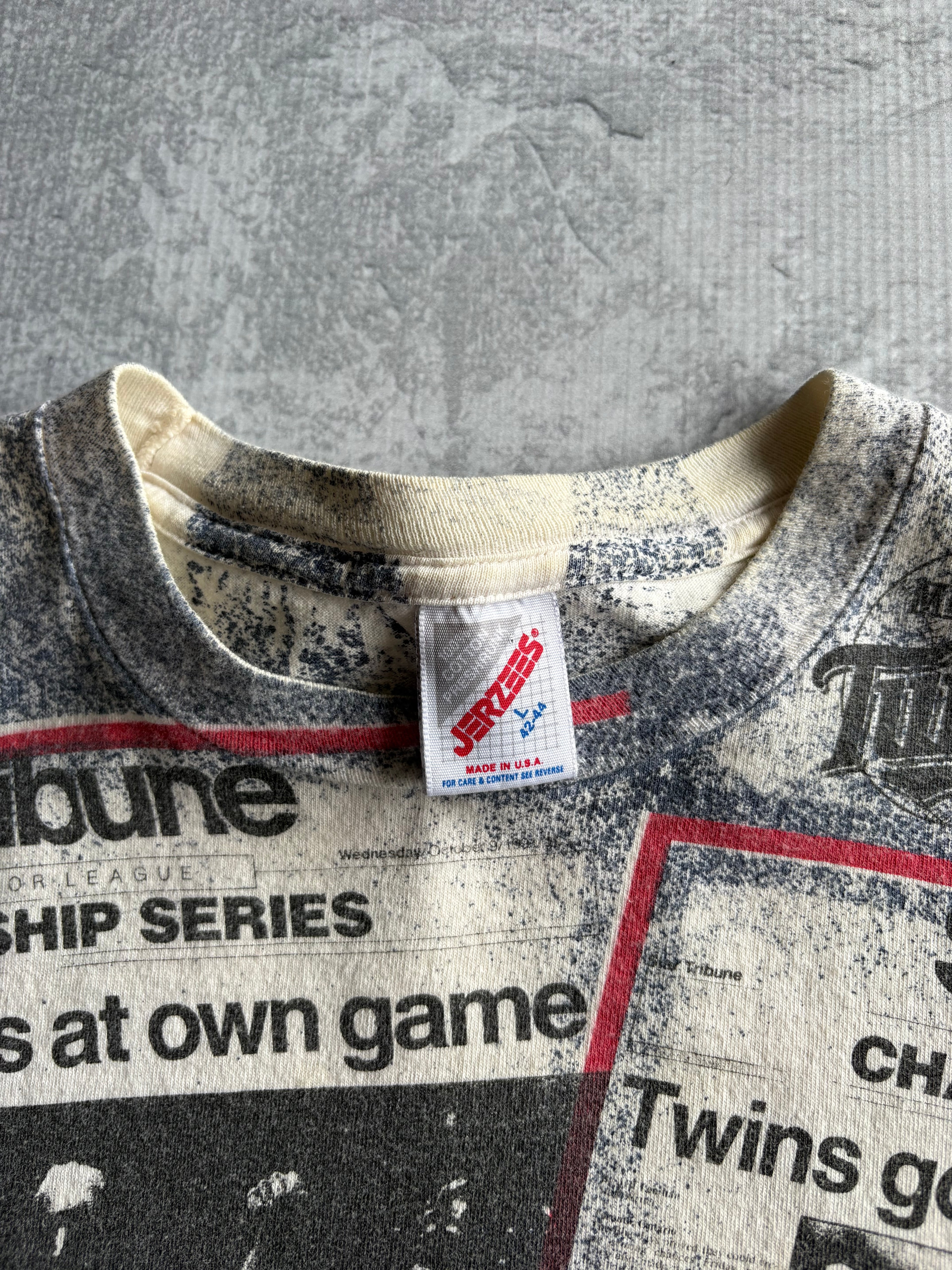 Vintage 90s Minnesota Twins MLB Newspaper AOP White Tee Shirt - L