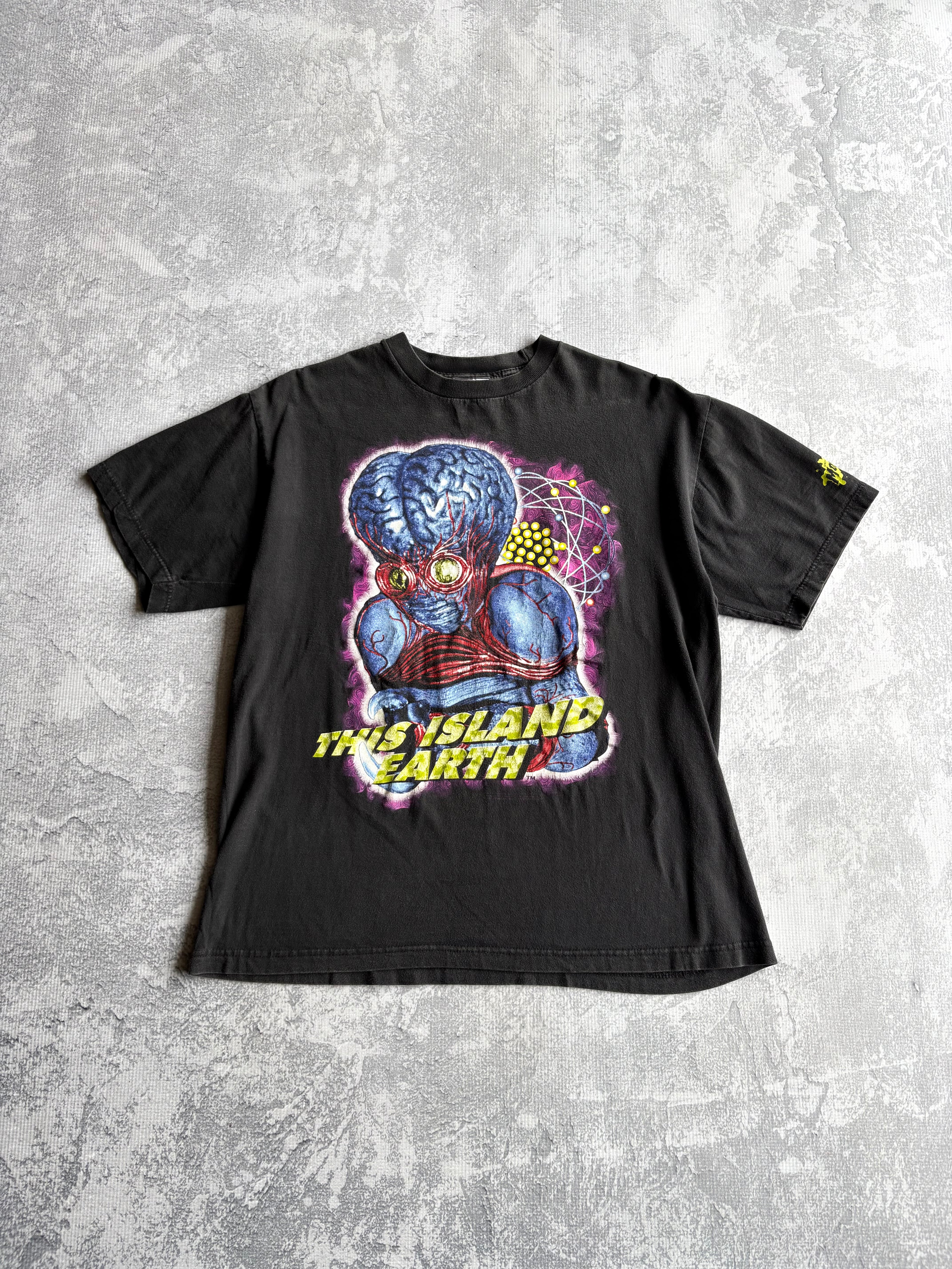 Vintage 1997 Universal Studios Monsters Island Earth Alien Tee Shirt - M