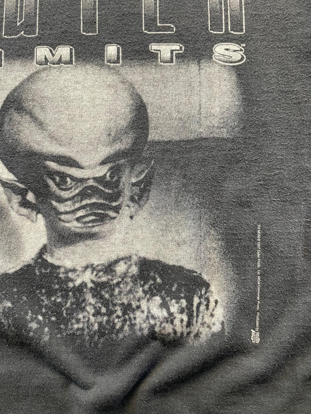 Vintage 1997 The Outer Limits Tv Show Alien Tee Shirt - L