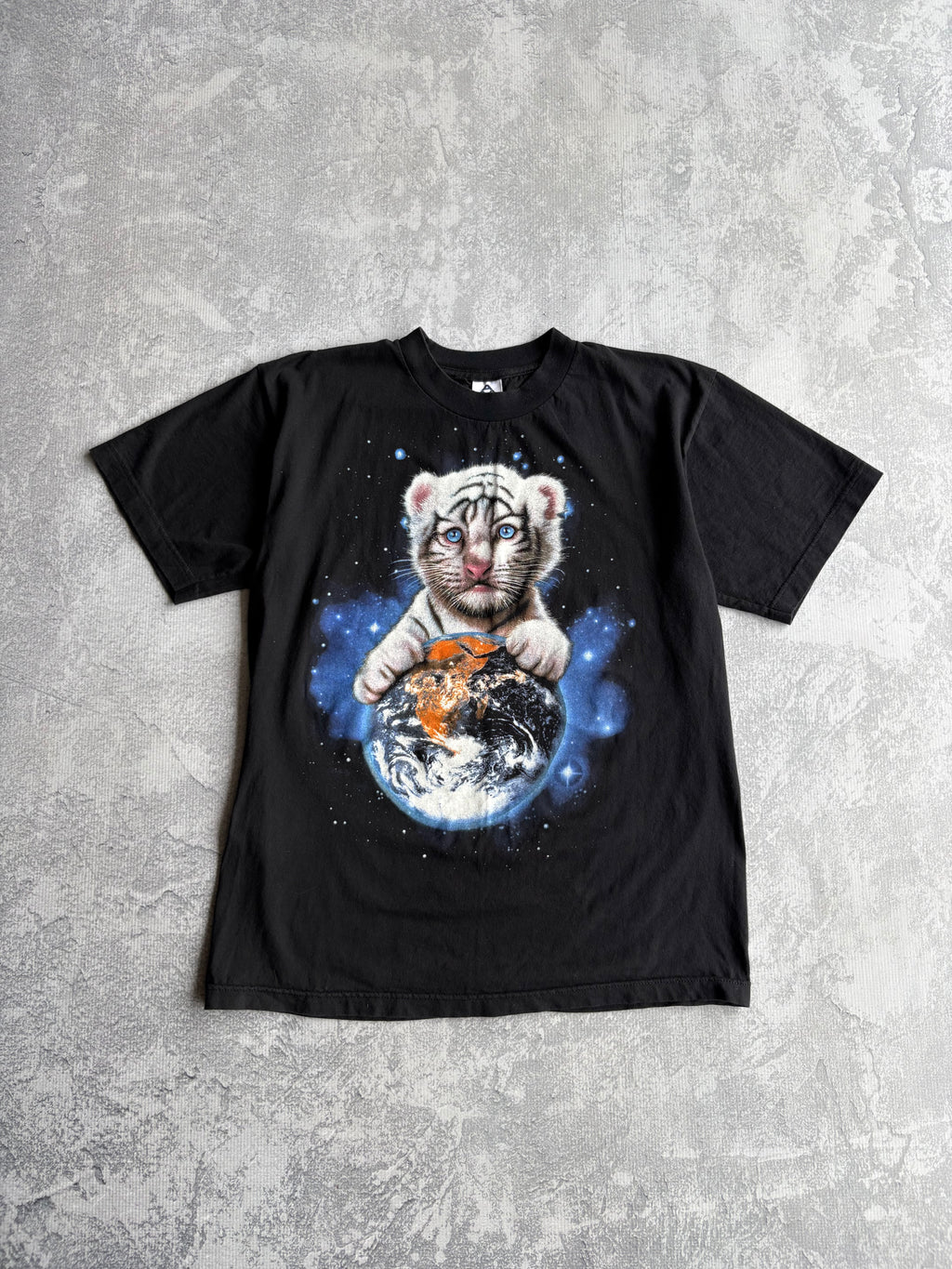 Vintage 90s White Tiger Cub Earth Black Tee Shirt - L