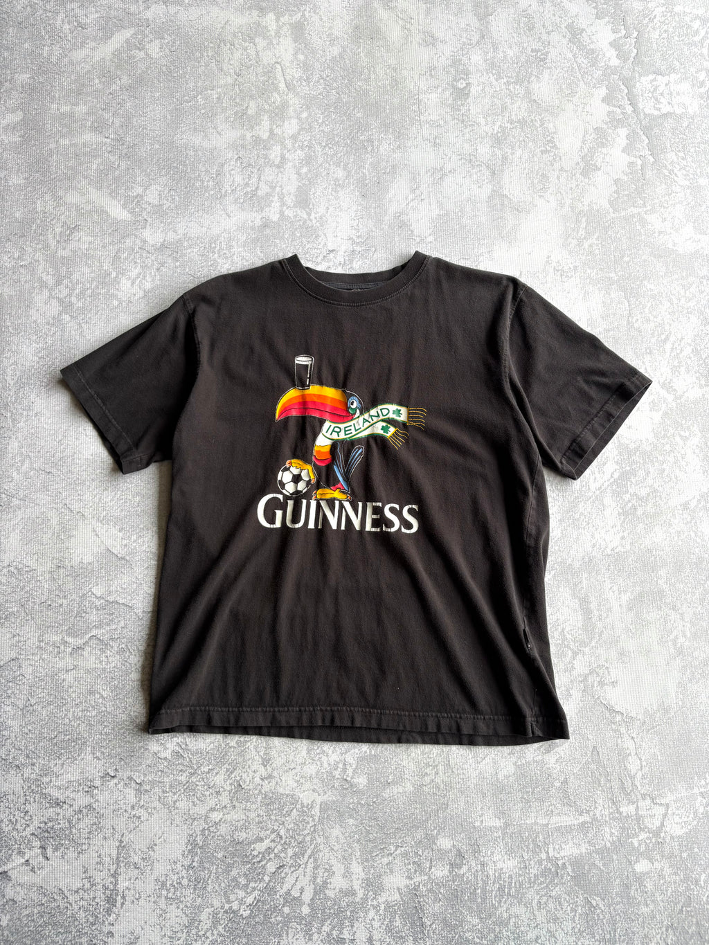 Vintage Guinness Ireland Toucan Soccer Black Tee Shirt - L